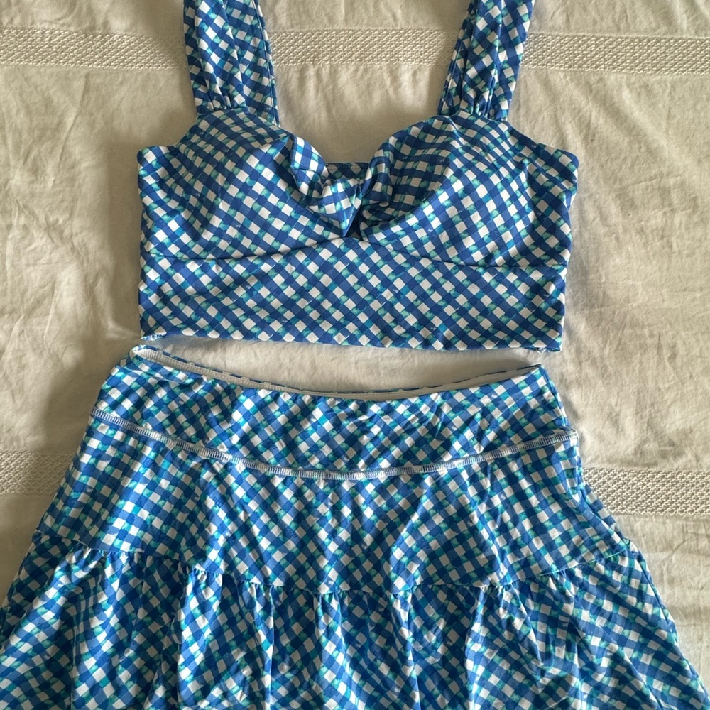 Women’s Lilly Pulitzer Luxletic top and skirt set size M